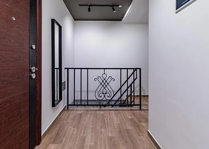 Vazov Loft - Central Sofia Studio